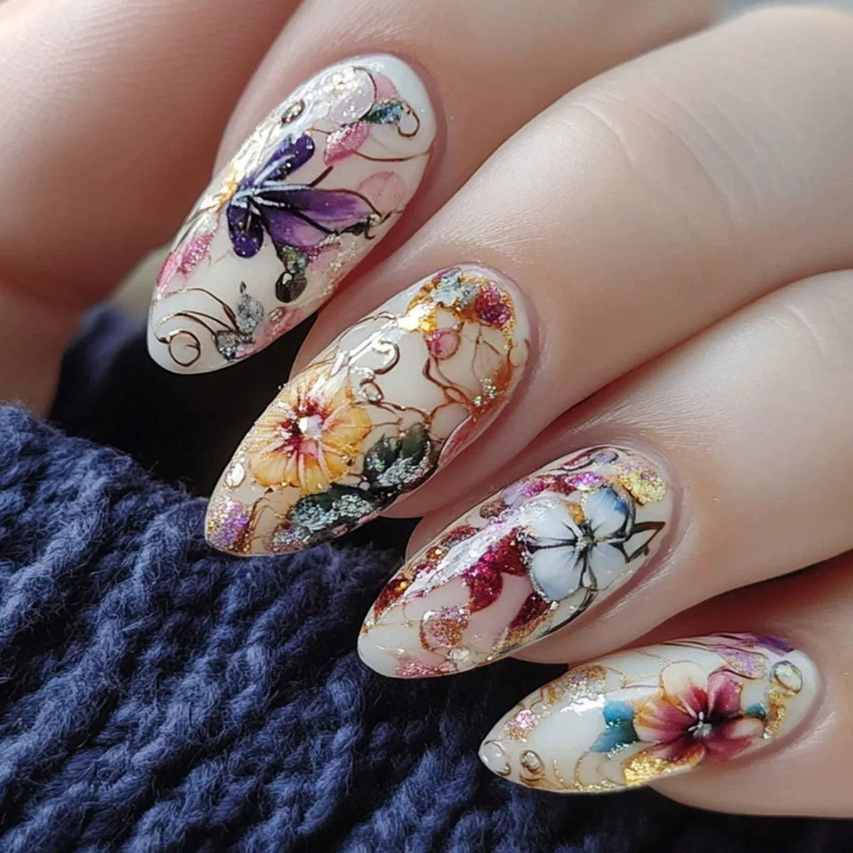 24Pcs/Set French Almond Press on Nails Pink Flower Fake Nails Spicy Girls False Nail Artificial Tips 네일팁 Накладные Ногти Uñas