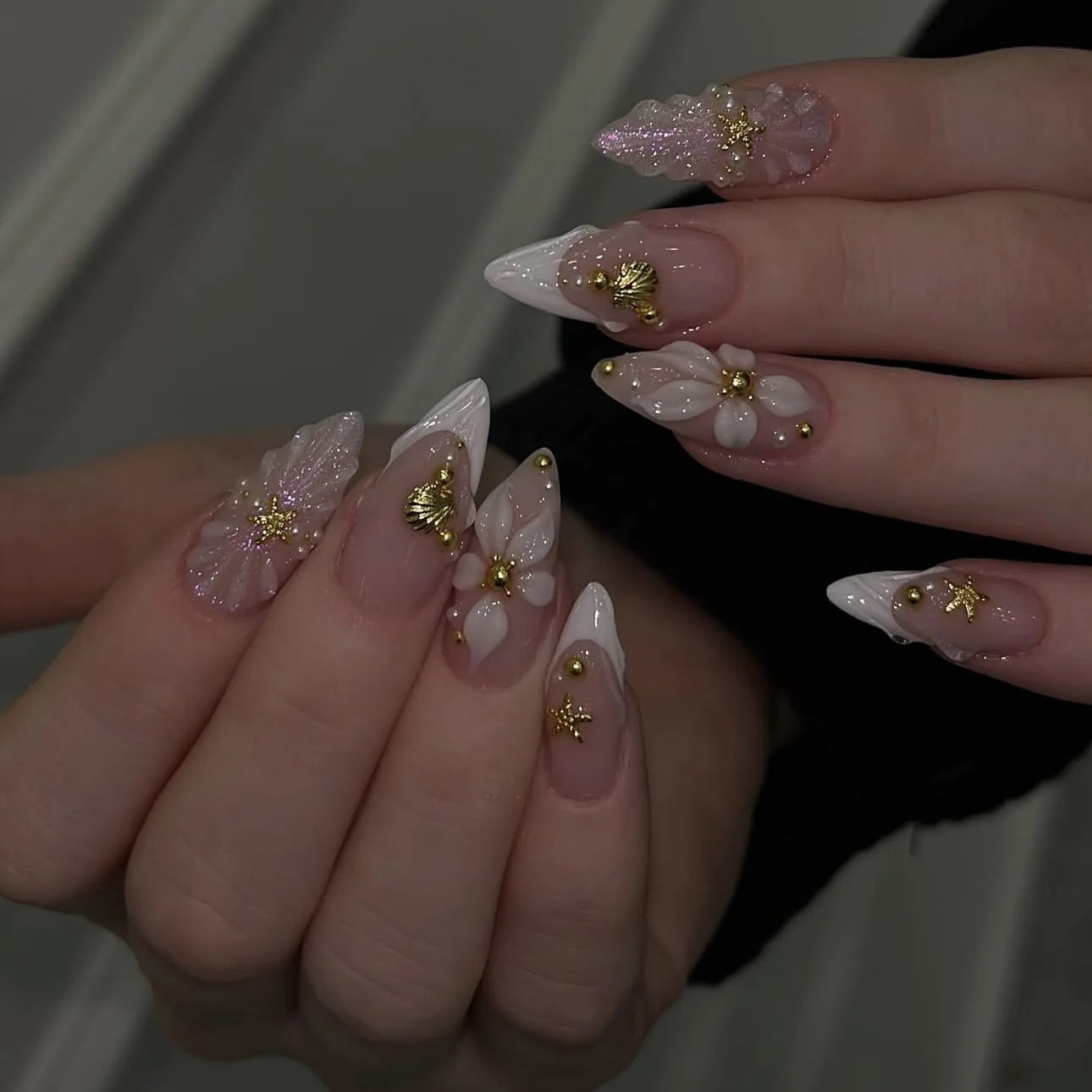 24Pcs/Set French Almond Press on Nails Pink Flower Fake Nails Spicy Girls False Nail Artificial Tips 네일팁 Накладные Ногти Uñas