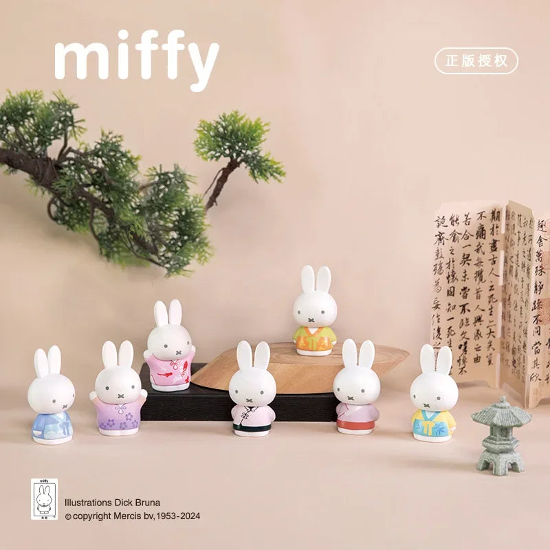 Kawaii  Cartoon Antique Series Fashion Play Model Hand Table Decoration Cute Doll Toy Christmas Gifts