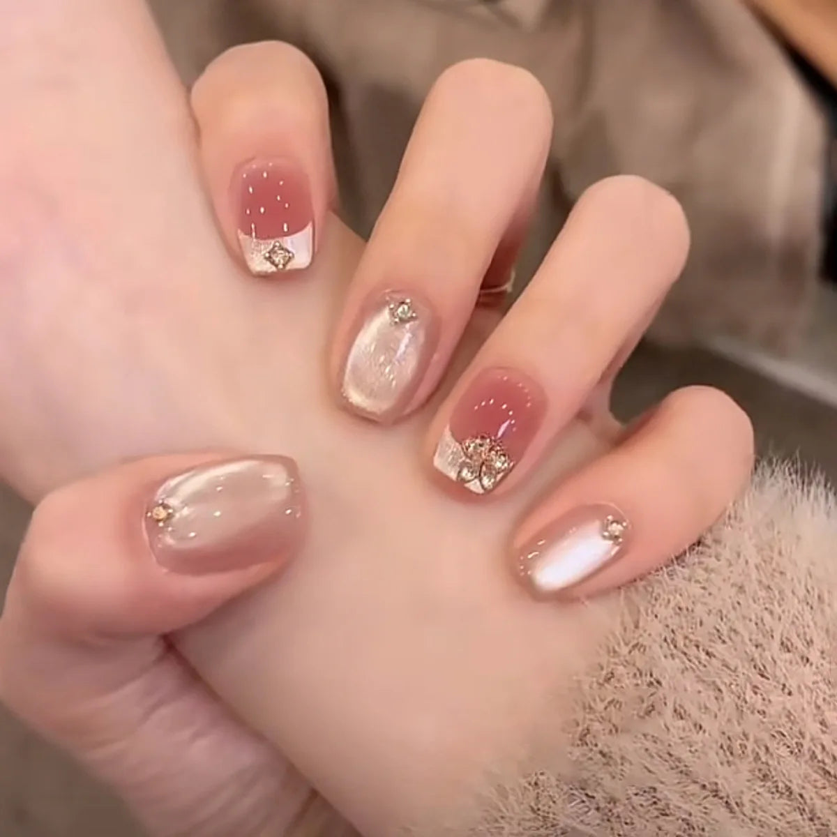 24Pcs Gradient Pink Full Cover Fake Nail Tips with White Bow Glitter Almond False Nails Grid Pattern Press on Nails Wearable